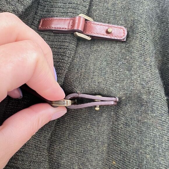 Ellen Tracy Merino Wool Buckle Sweater Turtleneck - Picture 6 of 7